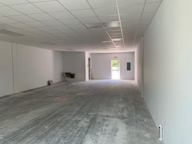 Palm River Commons: 6609 Causeway Blvd, Tampa, FL 33619